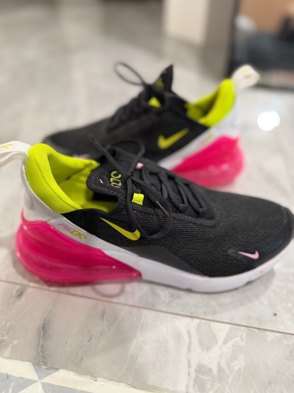 Nike Max 270 Sneakers Size 8.5 - Picture 2 of 6